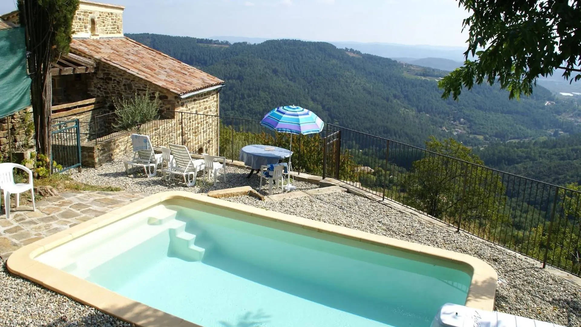 Detached Holiday Home In Chassiers With Pool