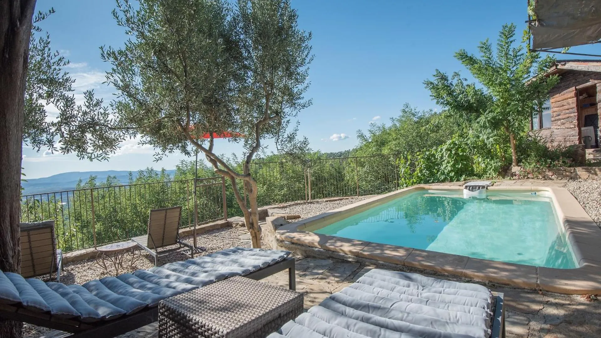 Detached Holiday Home In Chassiers With Pool France