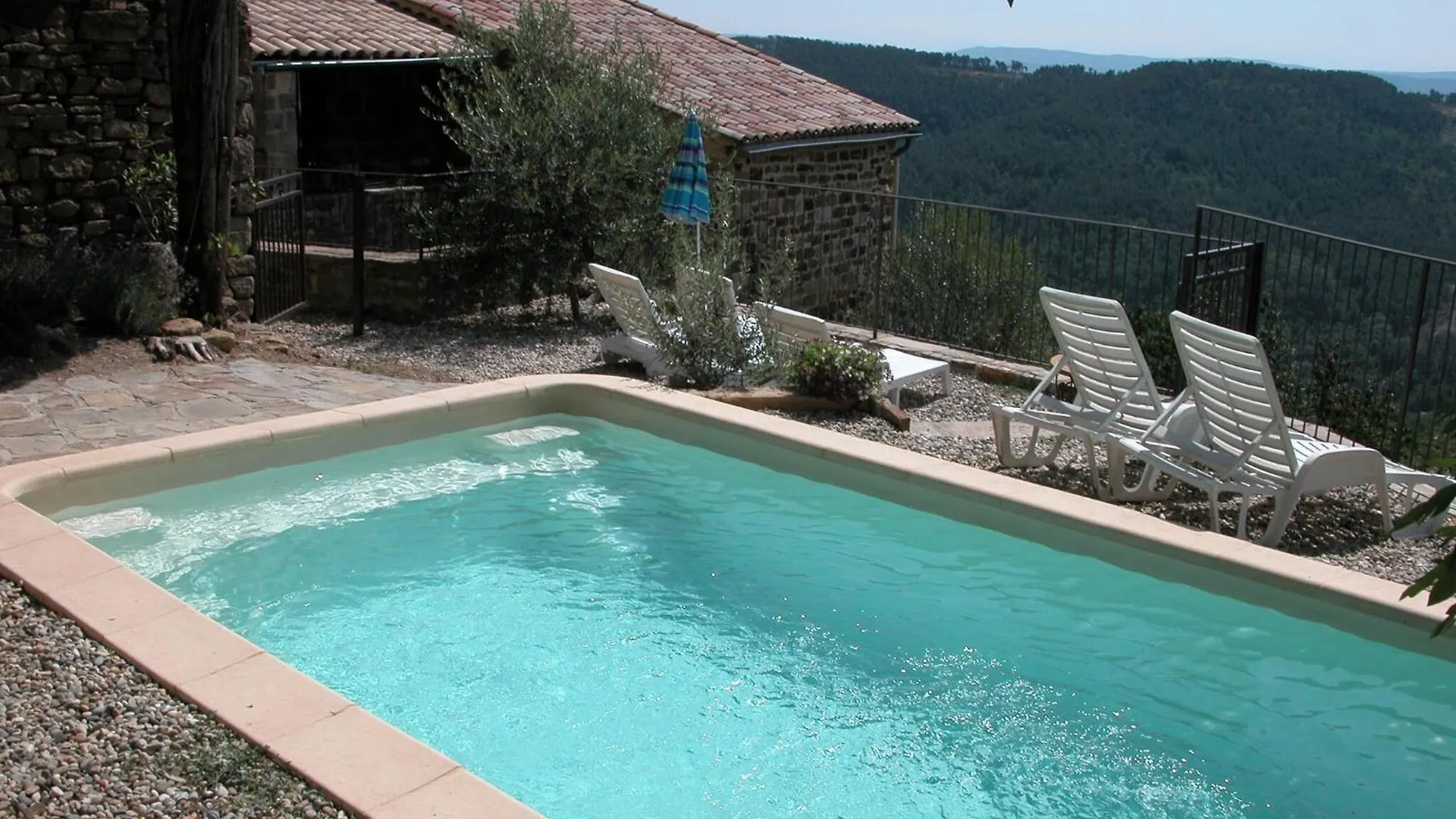 Detached Holiday Home In Chassiers With Pool
